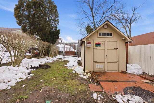 10034 198th Street, Hollis, NY 11423