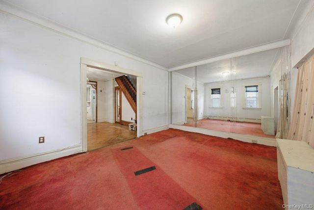 10034 198th Street, Hollis, NY 11423