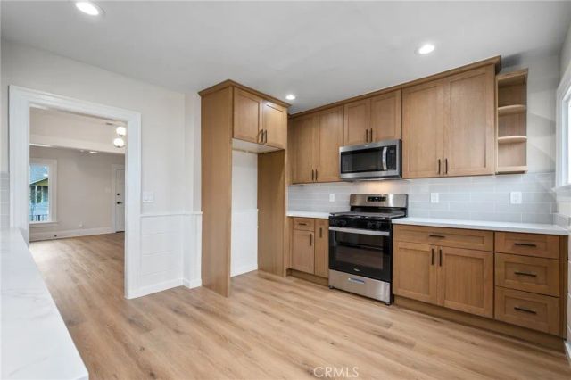 6030 Madden, Los Angeles, CA 90043