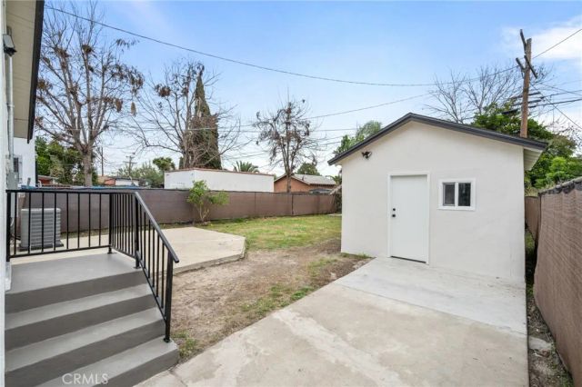 6030 Madden, Los Angeles, CA 90043