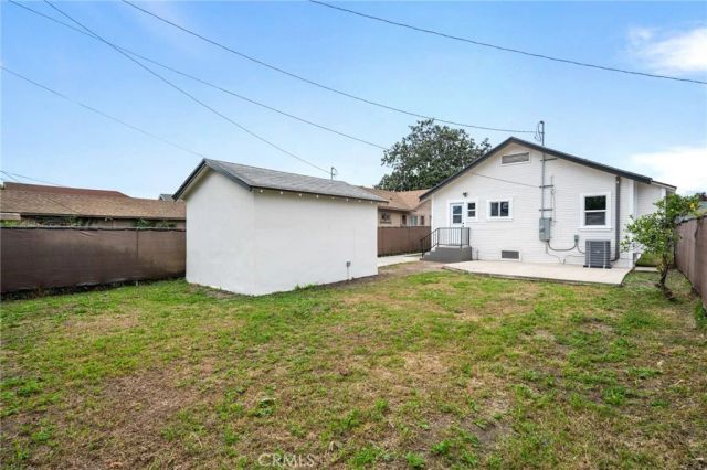 6030 Madden, Los Angeles, CA 90043