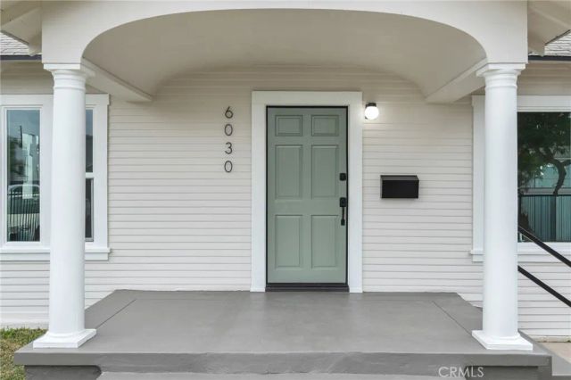 6030 Madden, Los Angeles, CA 90043