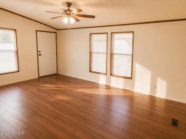 8427 W GLENDALE Avenue 183, Glendale, AZ 85305