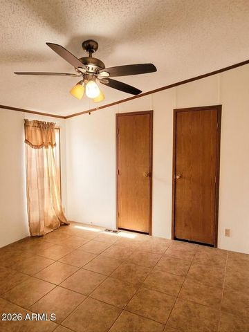 8427 W GLENDALE Avenue 183, Glendale, AZ 85305