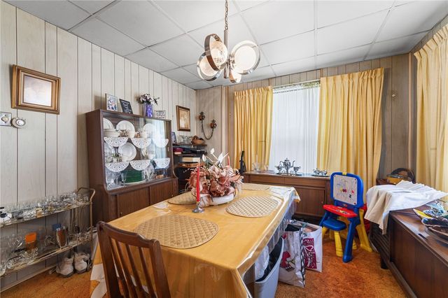 1307 Hays St, Homestead, PA 15120