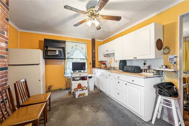 1307 Hays St, Homestead, PA 15120