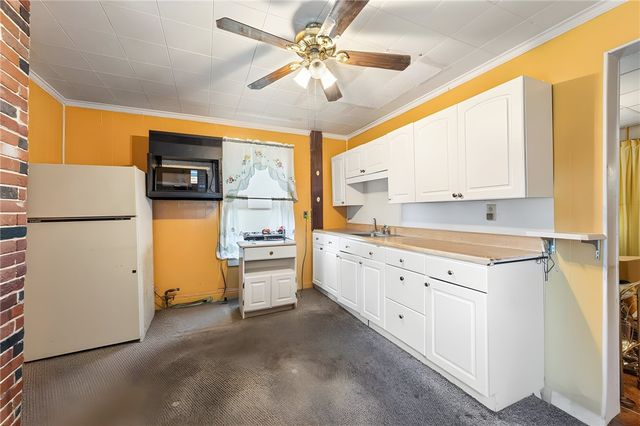 1307 Hays St, Homestead, PA 15120