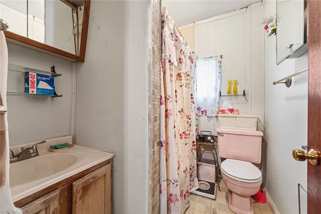 1307 Hays St, Homestead, PA 15120