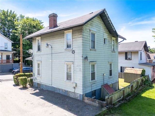 1307 Hays St, Homestead, PA 15120