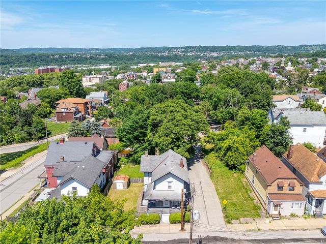 1307 Hays St, Homestead, PA 15120