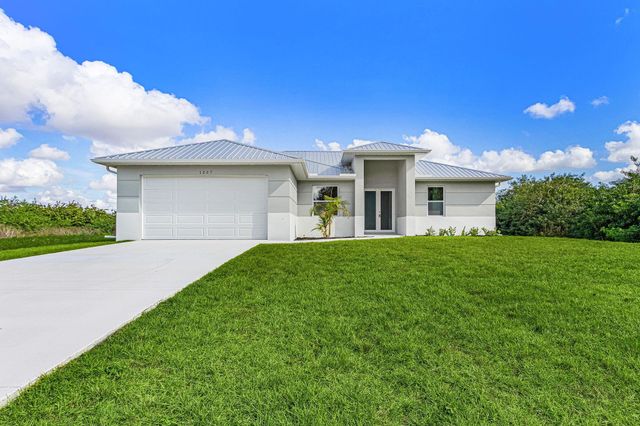 1207 Andover Drive, Banyan Village, Labelle, FL 33935