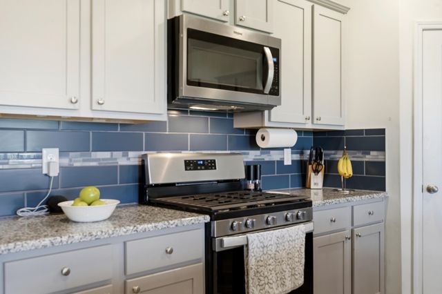 425 Royal Arch Dr., Conway, SC 29526