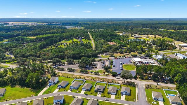 425 Royal Arch Dr., Conway, SC 29526