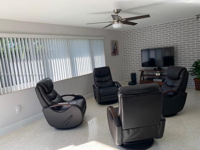 10610 NW 22nd St, Pembroke Pines, FL 33026
