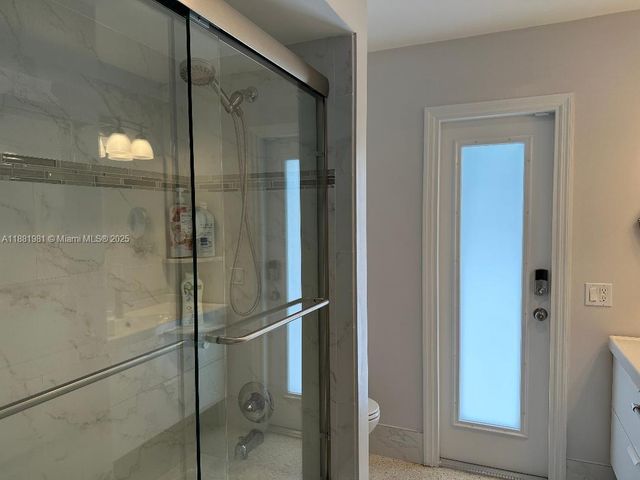 10610 NW 22nd St, Pembroke Pines, FL 33026