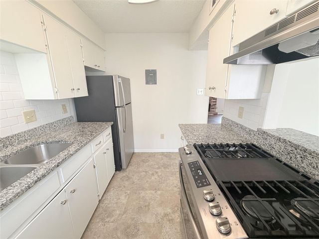 4520 Depew Ave A, Austin, TX 78751