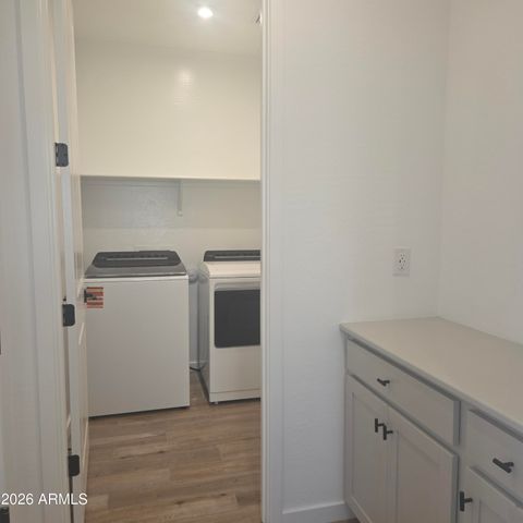 2995 E Villa Avenue, San Tan Valley, AZ 85143
