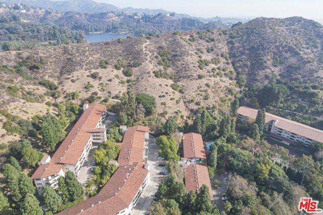 2700 E Cahuenga Boulevard 4121, Los Angeles, CA 90068