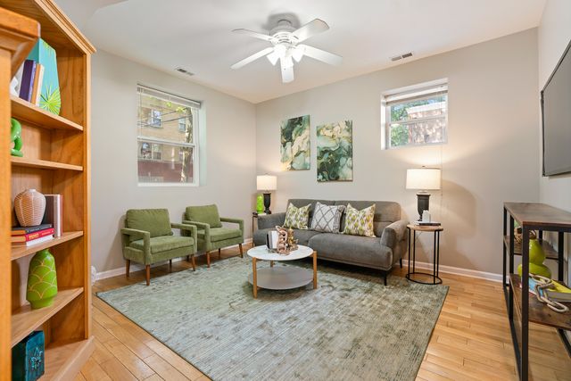 3908 W Ainslie Street G, Chicago, IL 60625