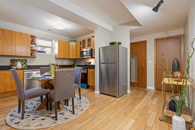 3908 W Ainslie Street G, Chicago, IL 60625