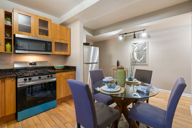 3908 W Ainslie Street G, Chicago, IL 60625