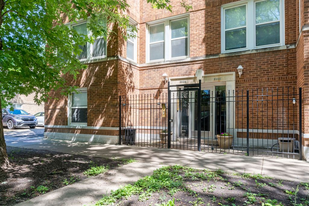 3908 W Ainslie Street G, Chicago, IL 60625