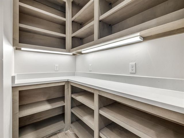 2114 W Cole Drive, Mustang, OK 73064