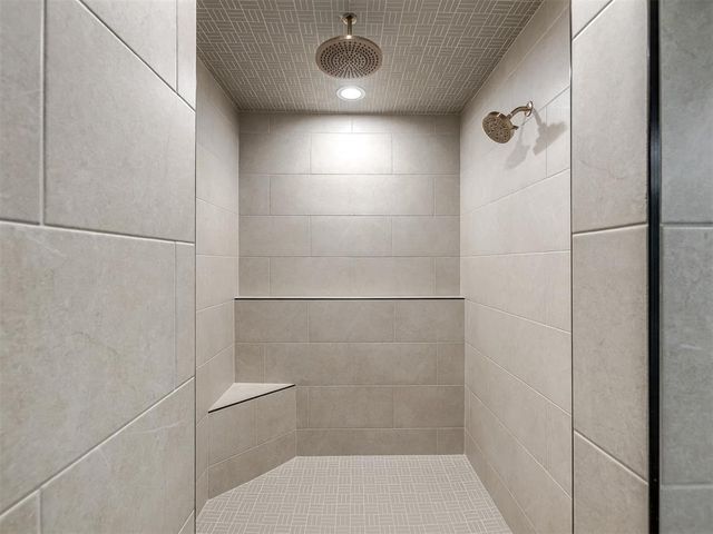 2114 W Cole Drive, Mustang, OK 73064