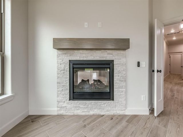 2114 W Cole Drive, Mustang, OK 73064