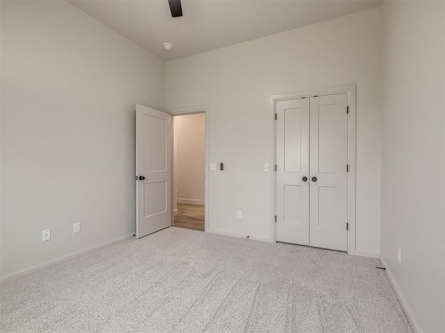 2114 W Cole Drive, Mustang, OK 73064