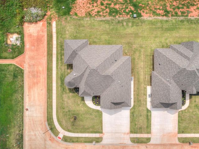 2114 W Cole Drive, Mustang, OK 73064