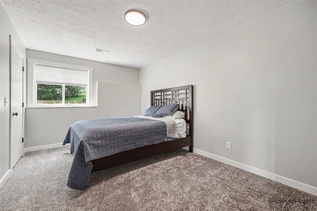 5870 Terrace Ridge Drive, Rockford, MI 49341