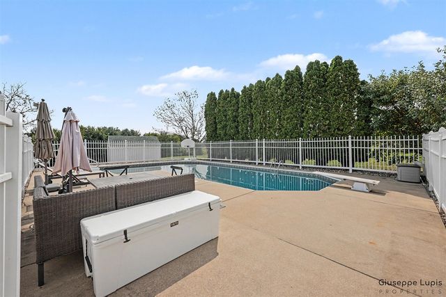 5870 Terrace Ridge Drive, Rockford, MI 49341