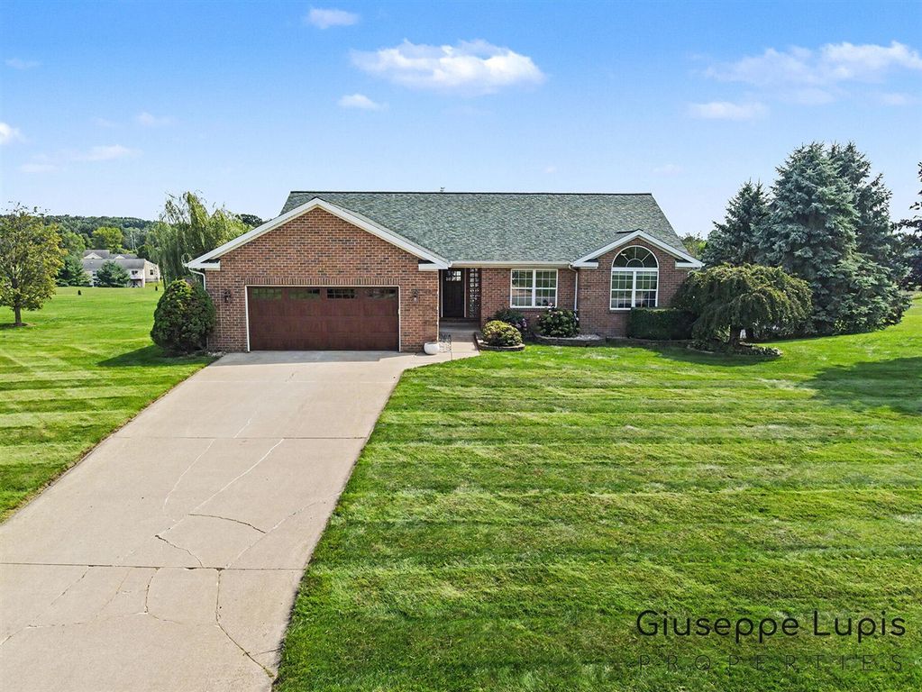 5870 Terrace Ridge Drive, Rockford, MI 49341