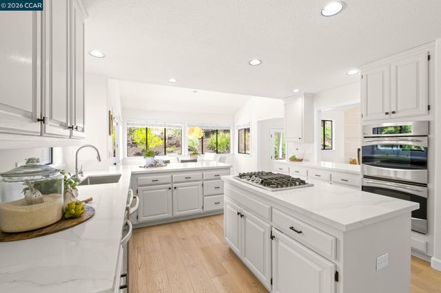 4249 Golden Oak Ct, Danville, CA 94506