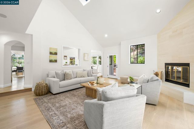 4249 Golden Oak Ct, Danville, CA 94506