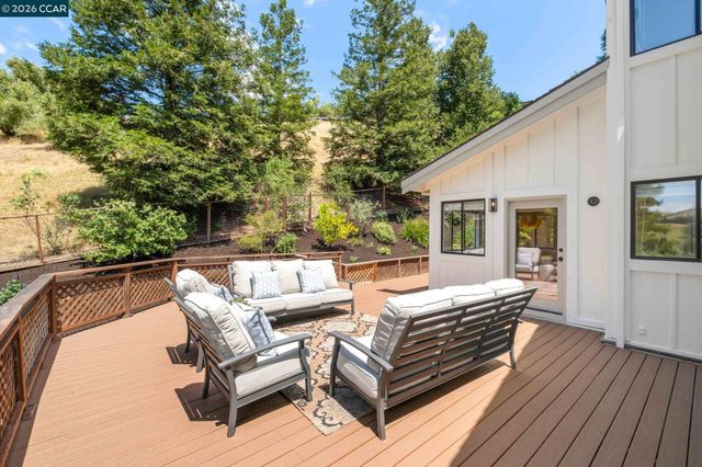 4249 Golden Oak Ct, Danville, CA 94506