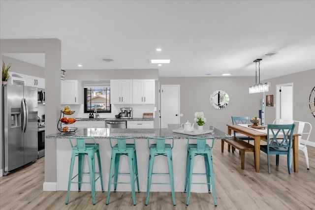 806 ARLINGTON BOULEVARD, Altamonte Springs, FL 32701