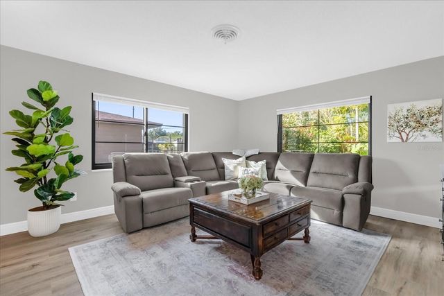 806 ARLINGTON BOULEVARD, Altamonte Springs, FL 32701