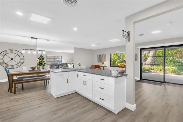 806 ARLINGTON BOULEVARD, Altamonte Springs, FL 32701