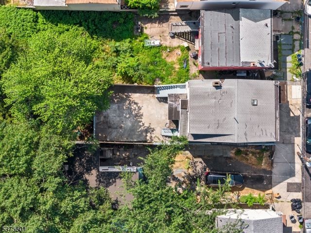 227 Mill St, Paterson City, NJ 07501