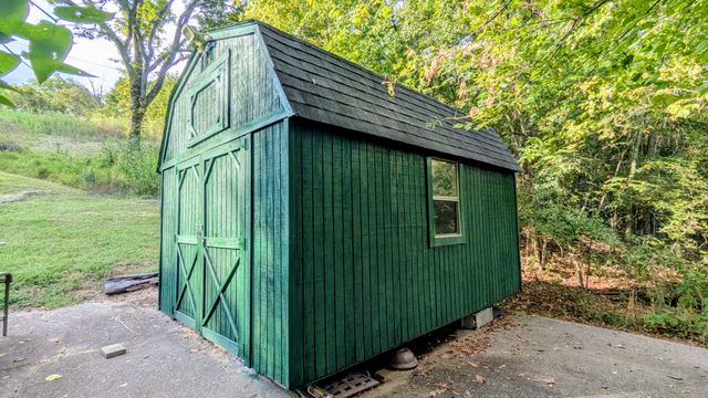 335 Turkey Creek Hwy, Carthage, TN 37030