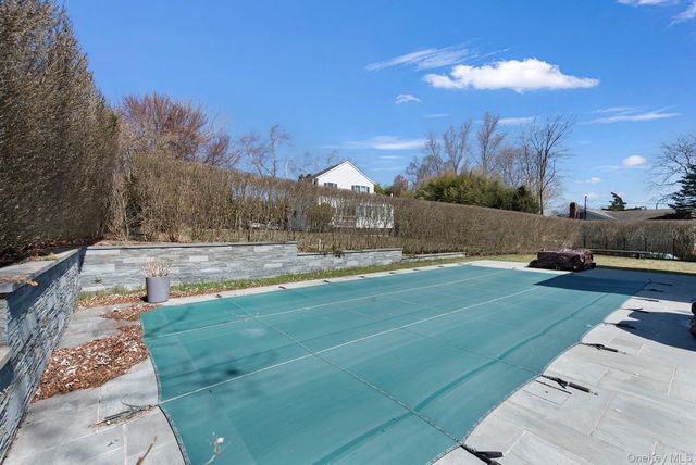 23 Landing Lane, Southampton, NY 11968