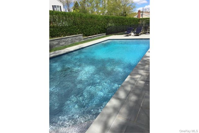 23 Landing Lane, Southampton, NY 11968