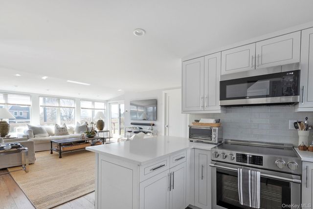 23 Landing Lane, Southampton, NY 11968