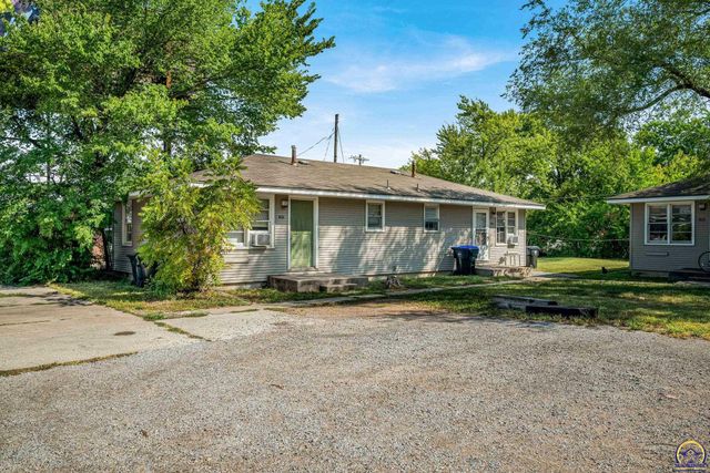 2104 SE California AVE, Topeka, KS 66605