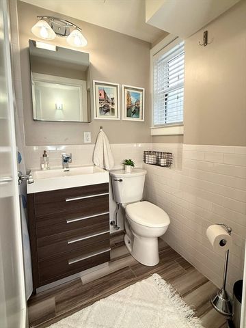 495 E 4th St 1, Boston, MA 02127