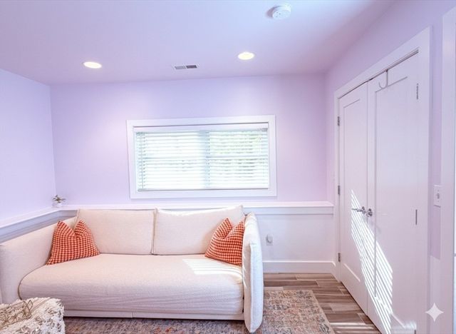 495 E 4th St 1, Boston, MA 02127