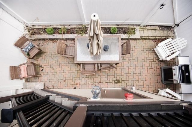 495 E 4th St 1, Boston, MA 02127