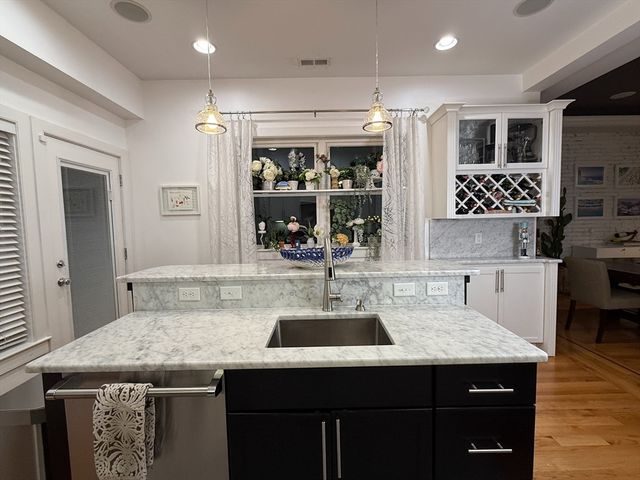 495 E 4th St 1, Boston, MA 02127